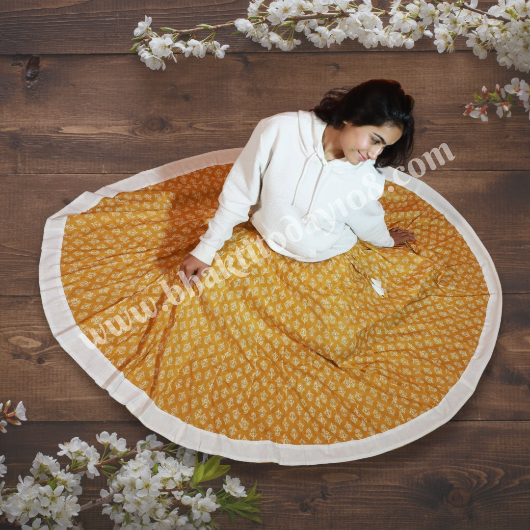 Classic Yellow Gopi skirt in pure cotton fabric with decorative border – ideal for devotees and daily puja.