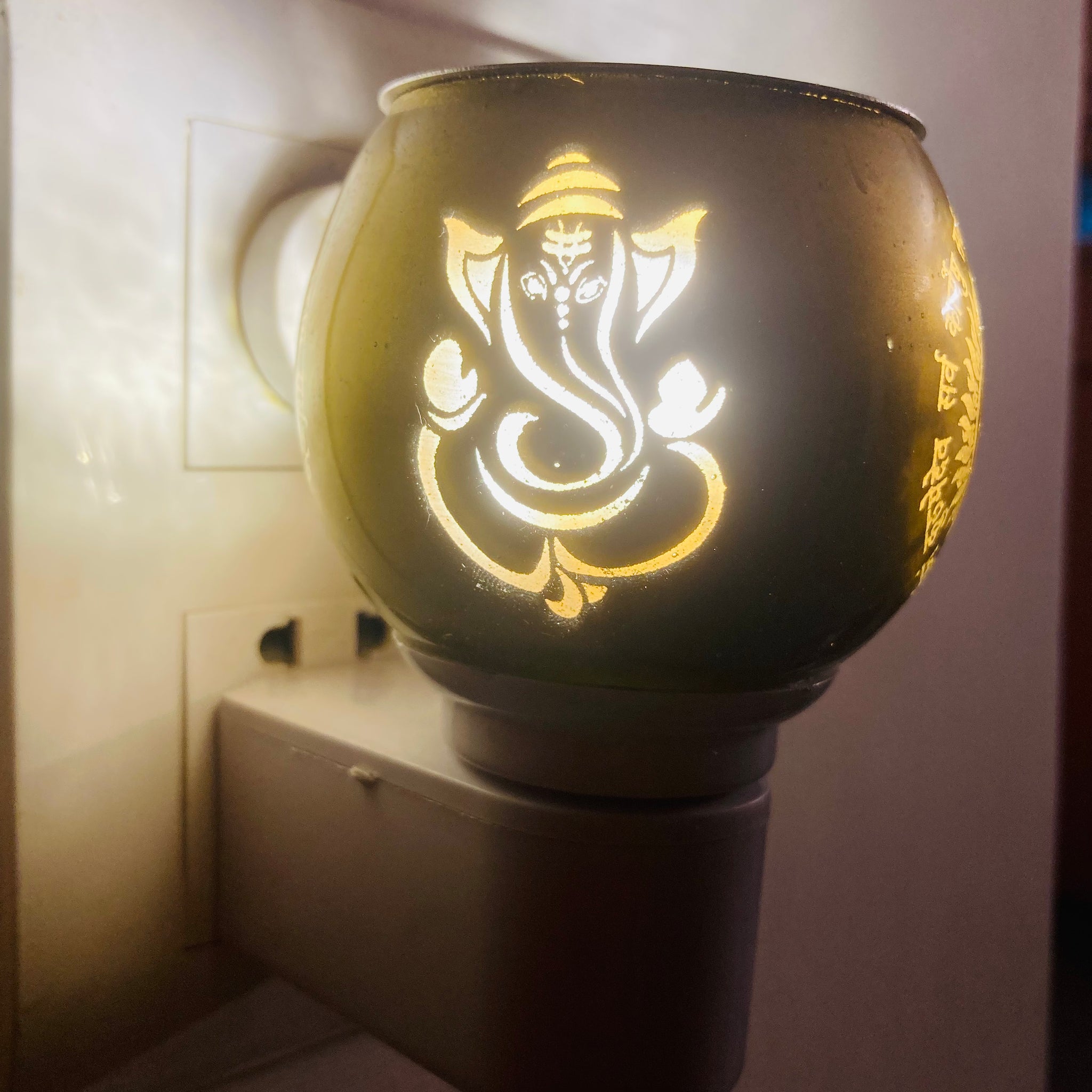 Multi-purpose night lamp with built-in camphor burner (Kapoor Daani), designed for gentle lighting and aromatic diffusion of camphor or essential oils.