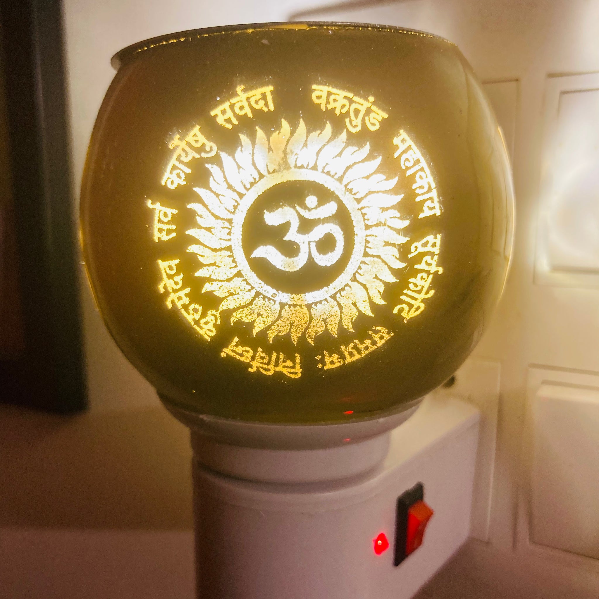 Multi-purpose night lamp with built-in camphor burner (Kapoor Daani), designed for gentle lighting and aromatic diffusion of camphor or essential oils.